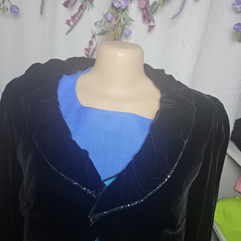 Teri Jon Black Velvet Blazer with Shawl Collar